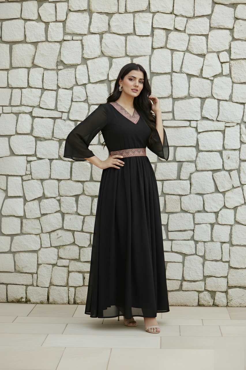 Woman Black georgette dress