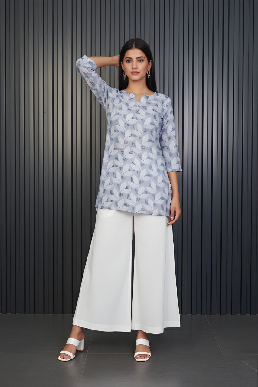 Leaf Motif short top Cotton Blend